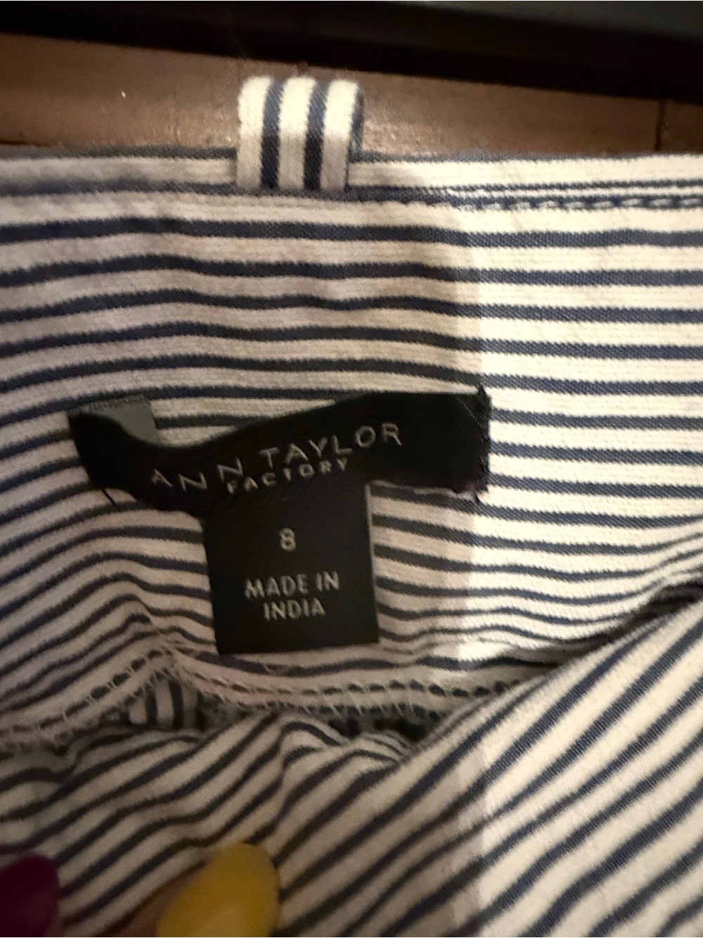 Ann Taylor The Ankle Pant in Seersucker, Ocean Oasis Stripe, Sz 8, euc - Picture 6 of 10